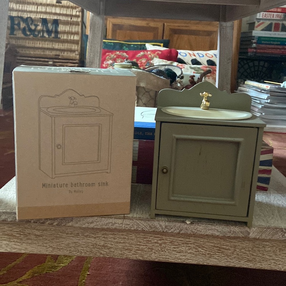 Adorable Maileg Miniature Bathroom Sink